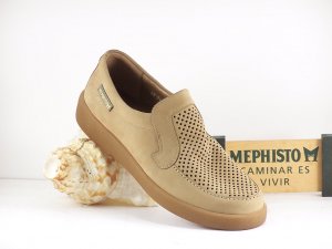 Zapato de Mephisto piel perforada
